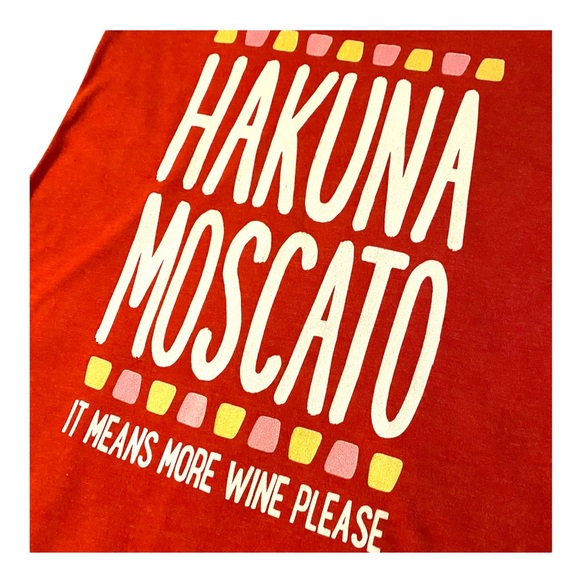 Hakuna Moscato Size S Workout Tank - Picture 2 of 3